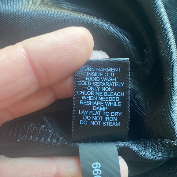 Express Black and Floral Top - Picture 9 of 12